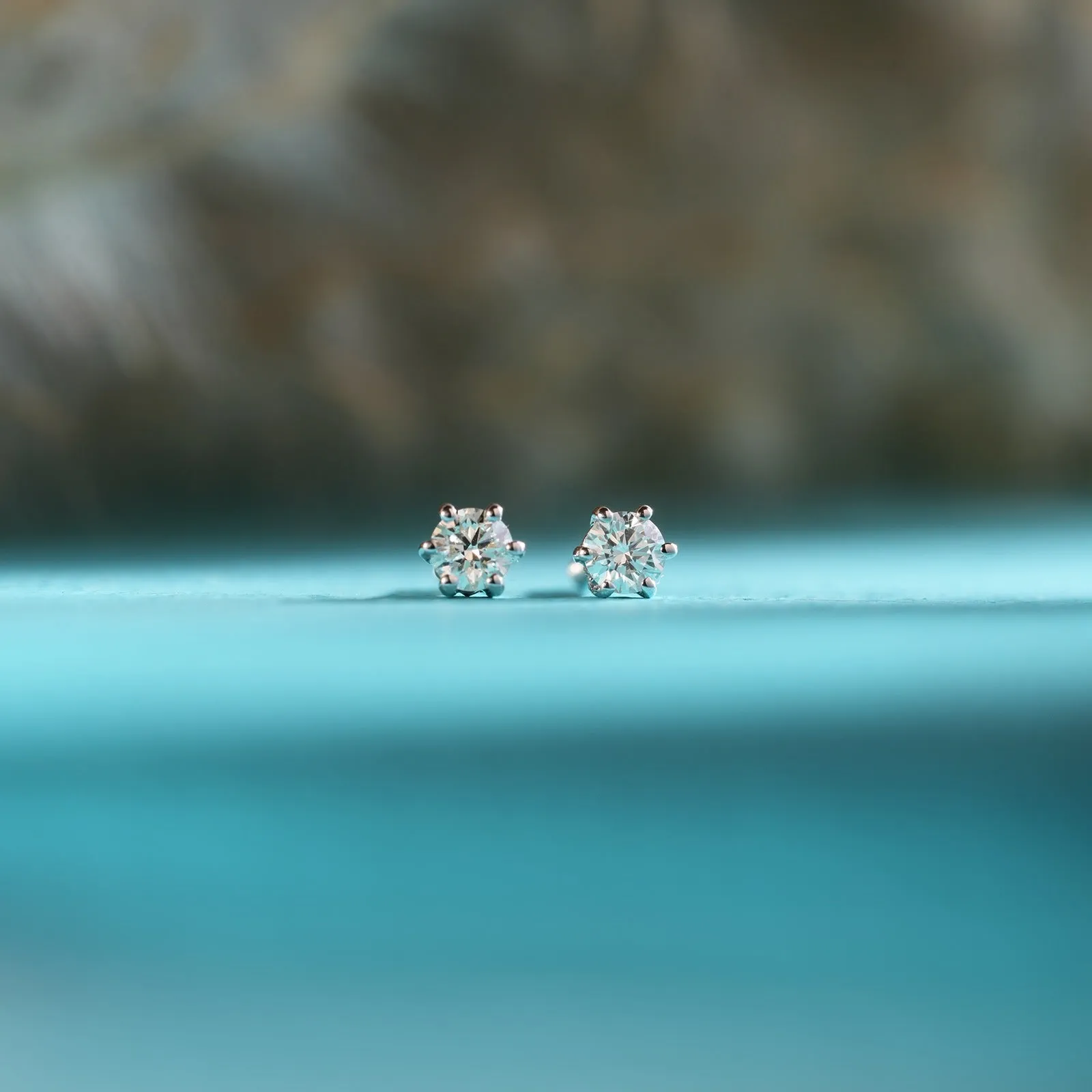 18k Six Prongs Solitaire Natural Diamond Studs
