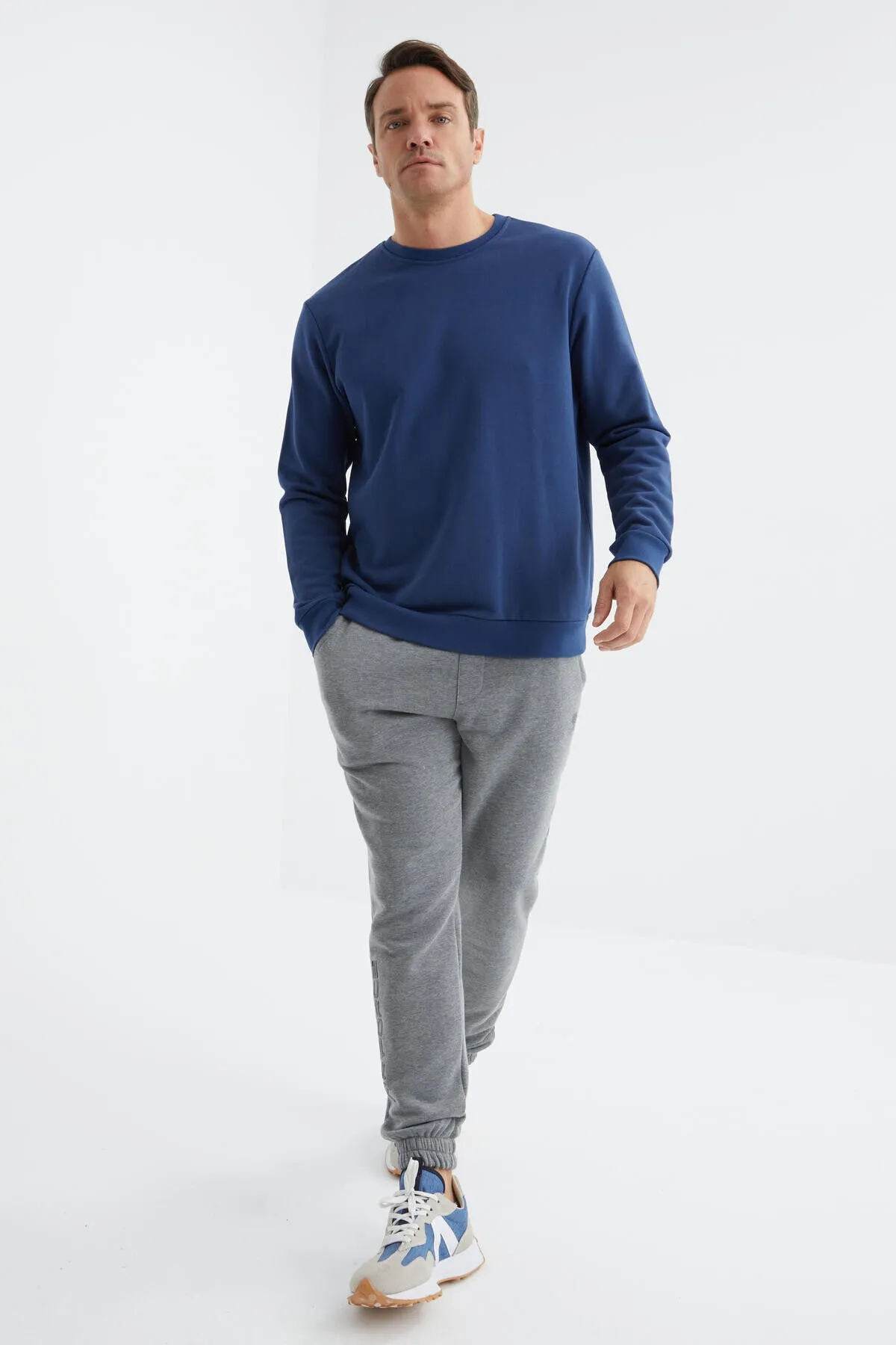 basic o yaka rahat form erkek sweatshirt - 88053