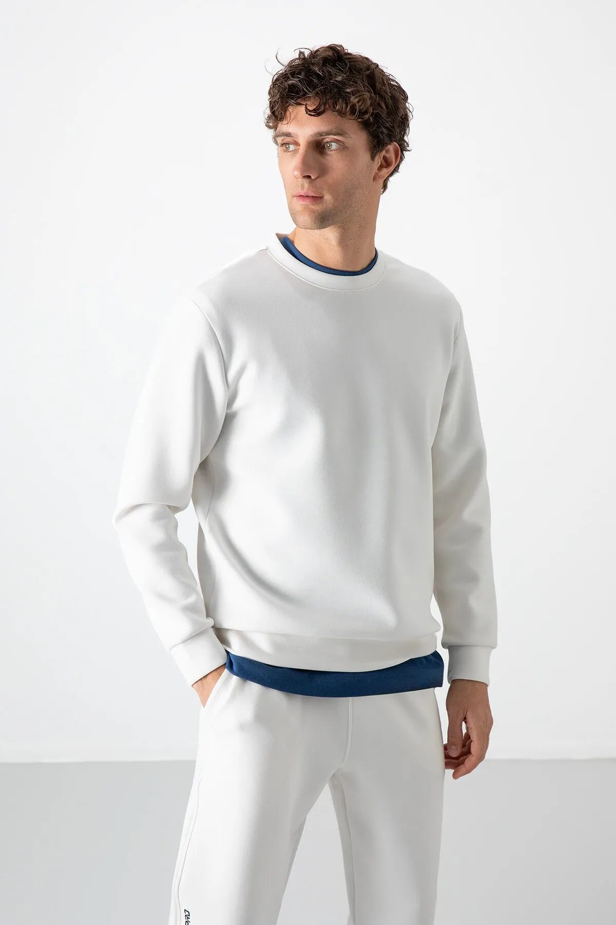basic o yaka rahat form erkek sweatshirt - 88053