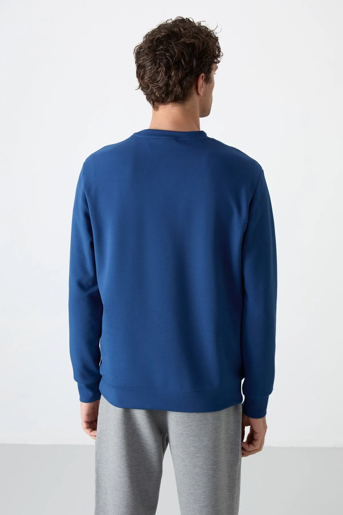 basic o yaka rahat form erkek sweatshirt - 88053