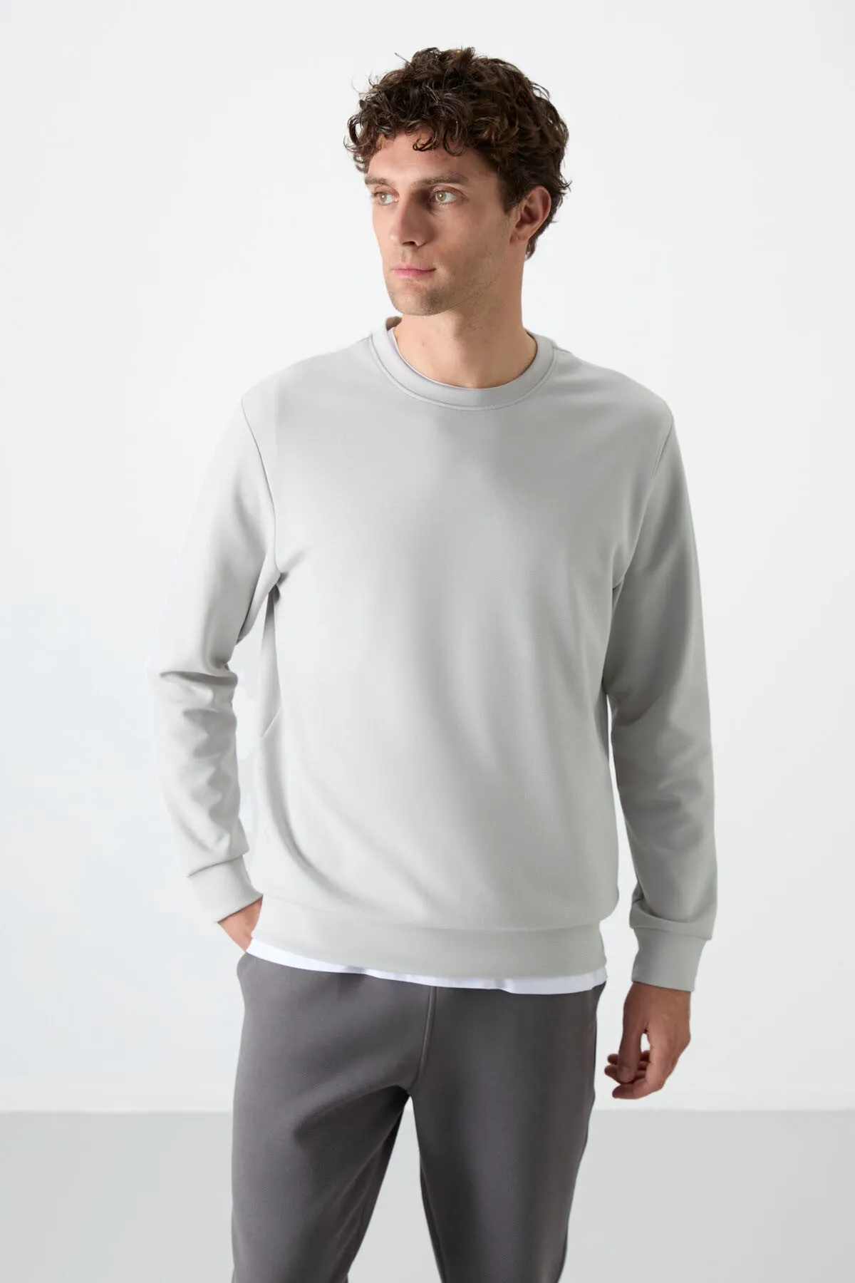 basic o yaka rahat form erkek sweatshirt - 88053