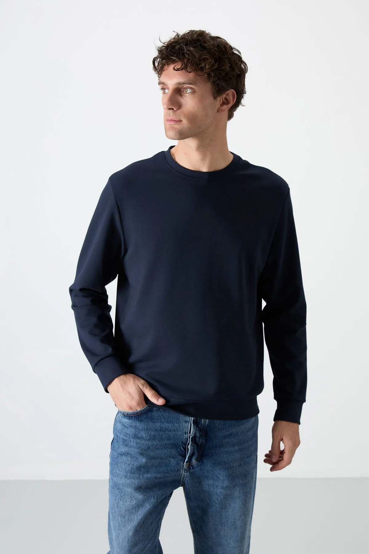 basic o yaka rahat form erkek sweatshirt - 88053