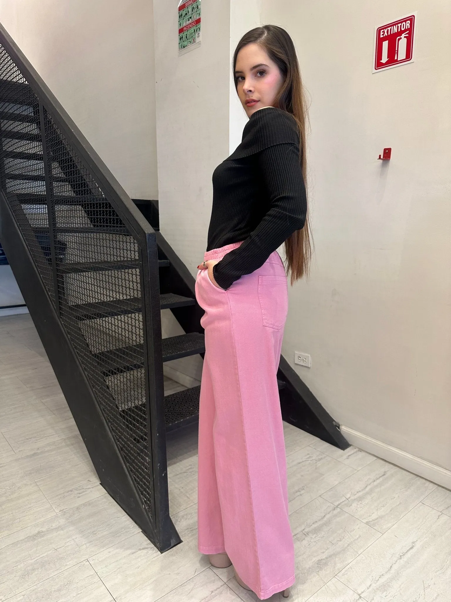 Jeans denim elsticos pierna ancha