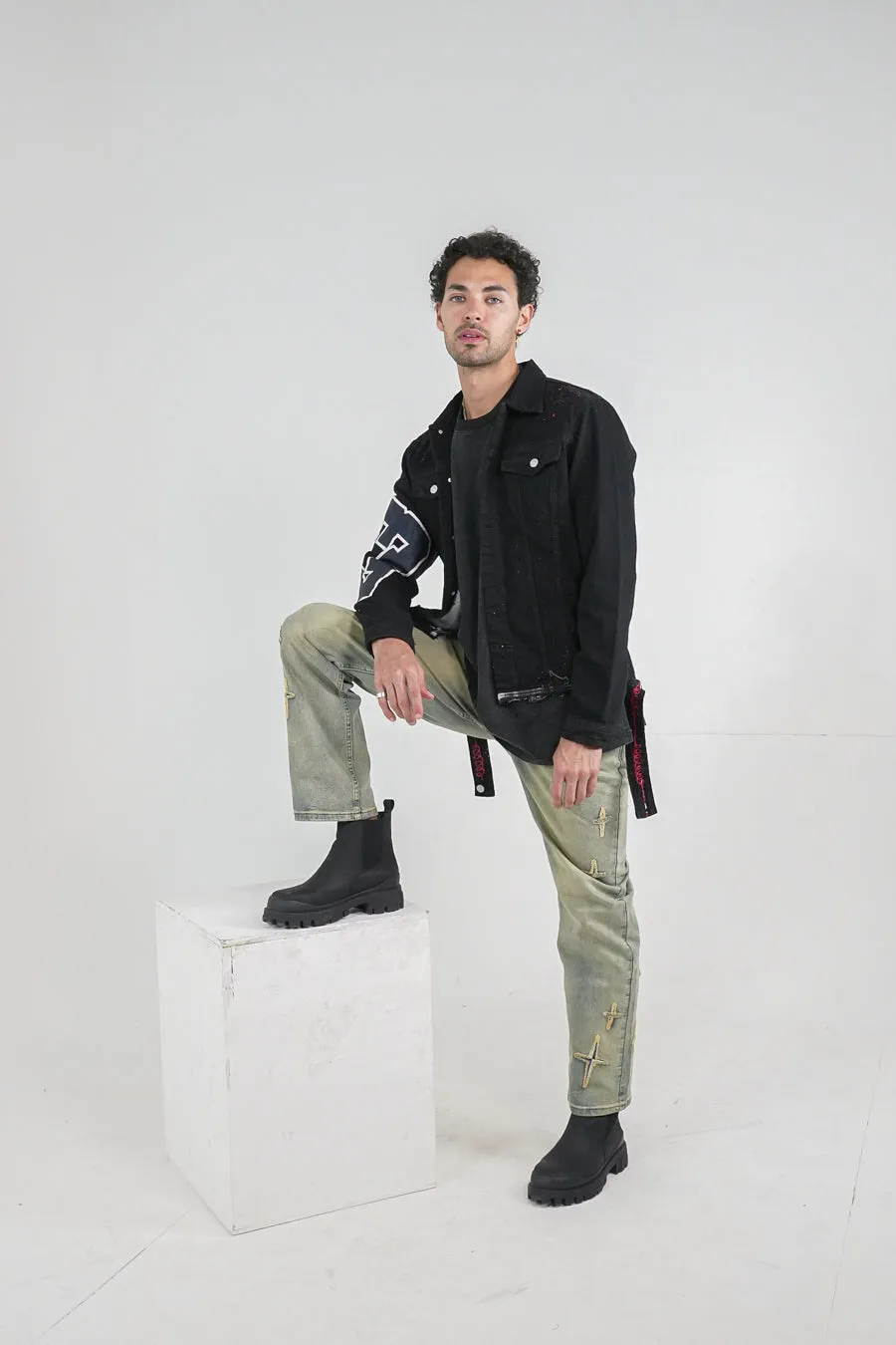 JUMPMAN V2 BLACK VALKYRE JACKET