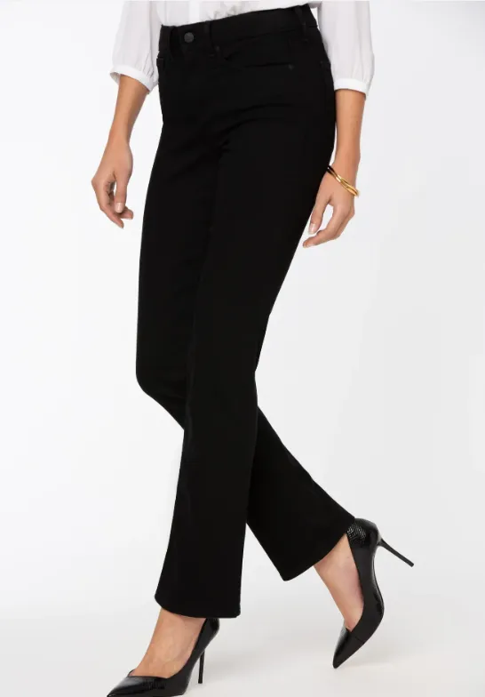 Marilyn Straight Jeans In Petite