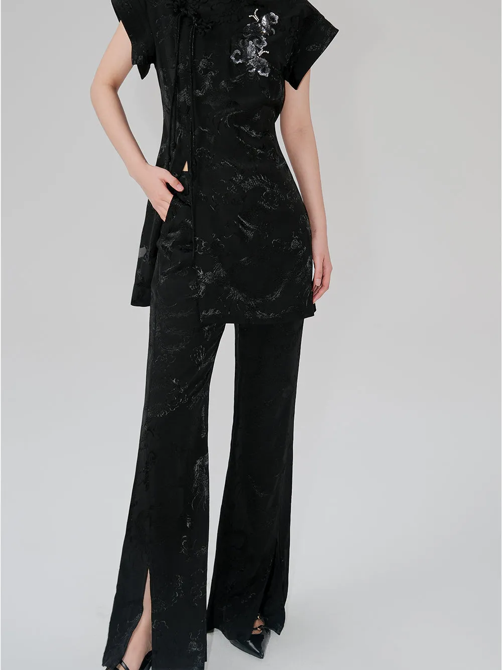 MUKZIN Black Elegant Flared Pants