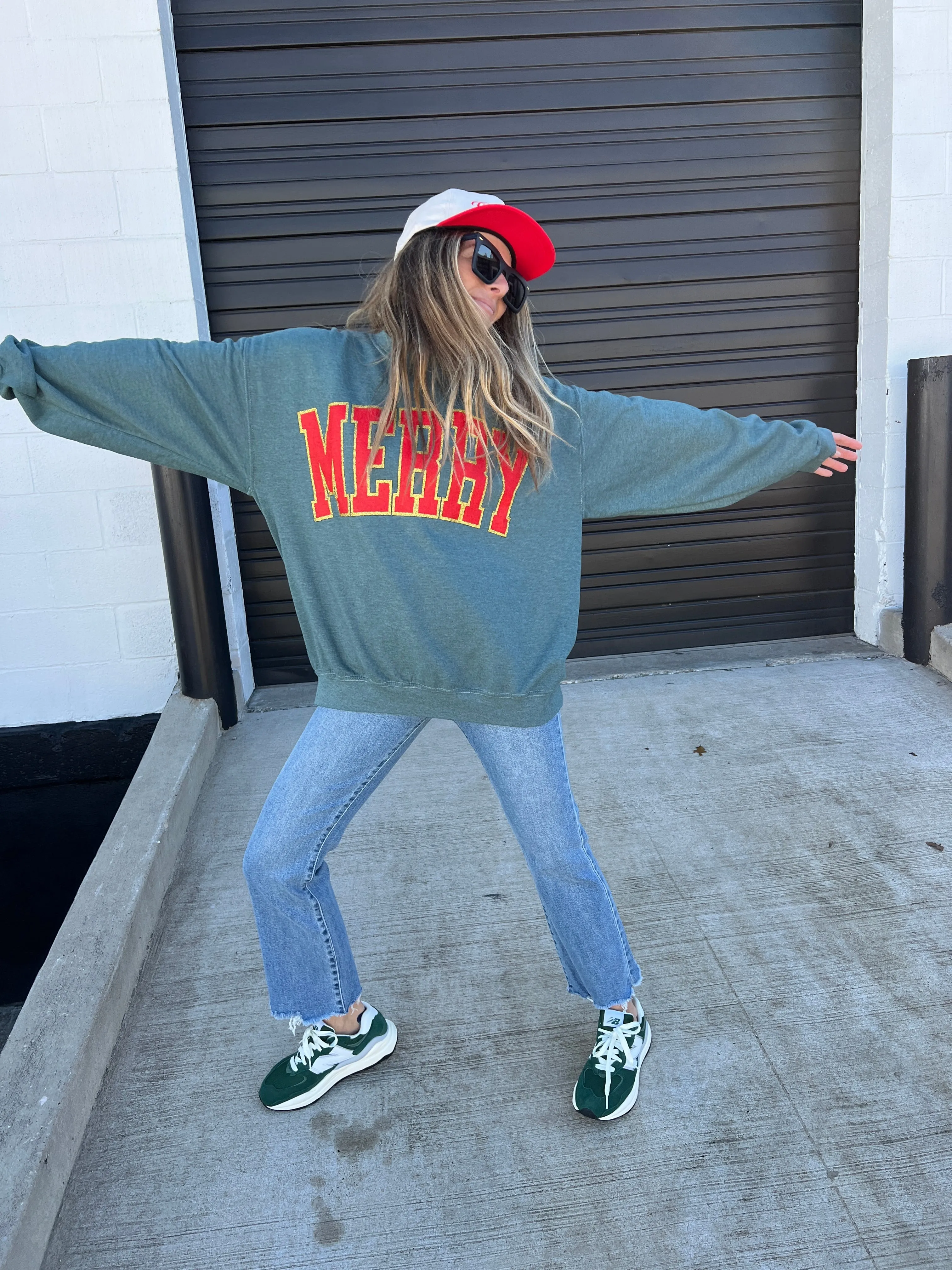 Sparkling Merry Pullover